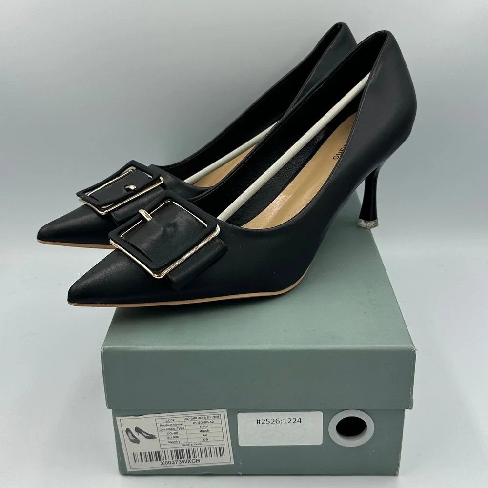 C.Paravano Pointed Toe Pumps Women 42 / 11.5 Black NIB Buckle Pump Heel‎ Chic